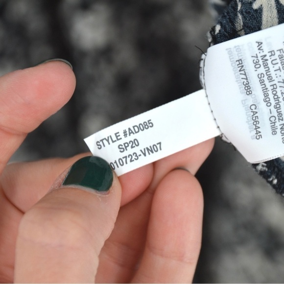 J. CREW Tiered Flowy Mini Dress in Floral Print Black White Women's M - Picture 11 of 11